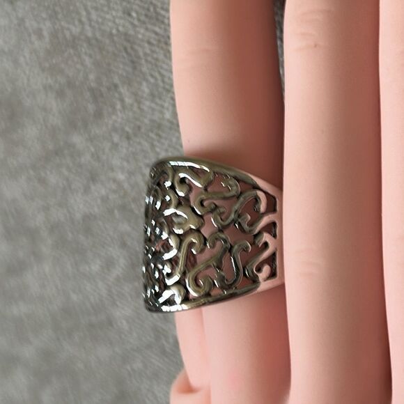 Vintage Scroll Filagree Bohemian Ring! - Picture 4 of 7